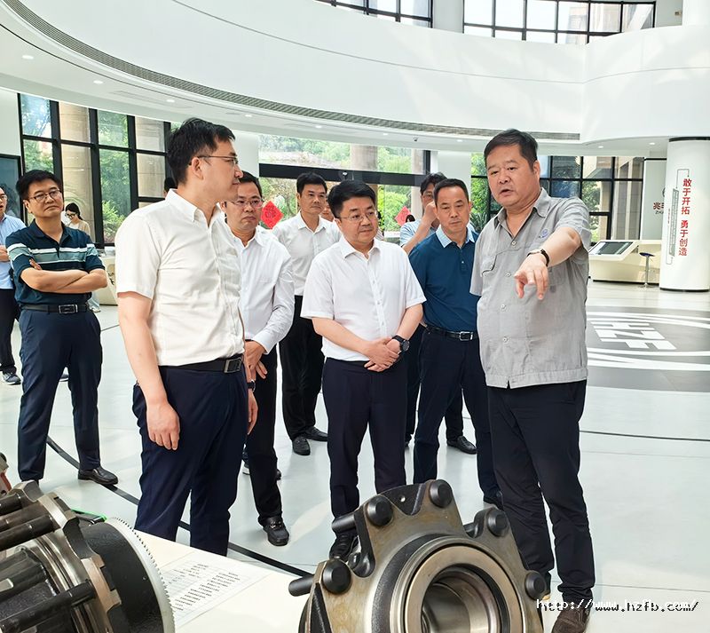 17186733177021133dId.jpg 1封面.jpg