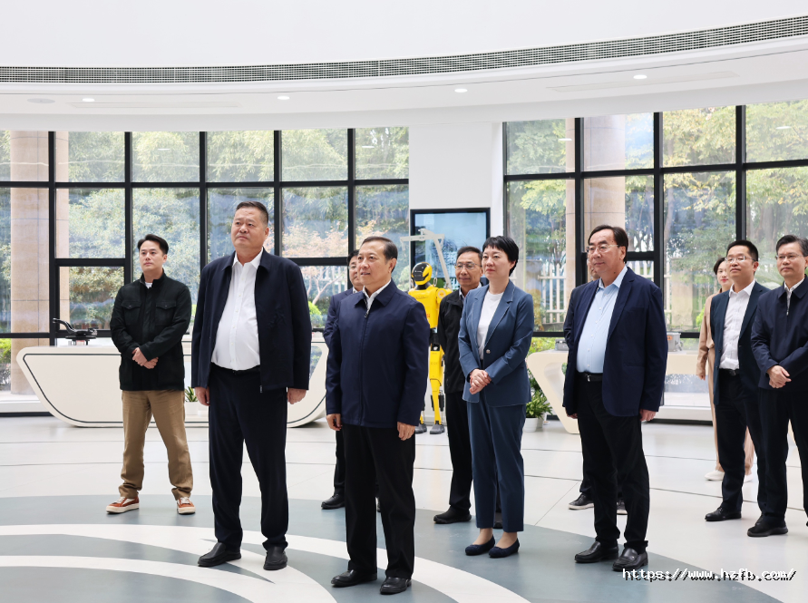 1761555887277877Z4Yv.png e9c340c1e8dcb16ecdd352109870fb32.png